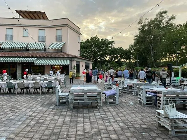 拉托雷塔酒店 酒店 圣彼得罗-泰尔梅堡