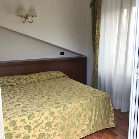 La Torretta Отель Кастель Сан Петро Терме