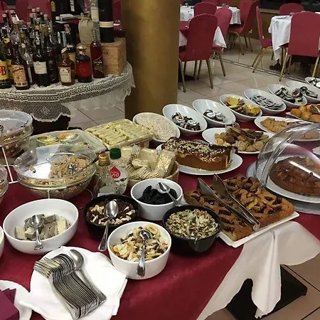 מלון La Torretta קסטל סן פייטרו טרמה